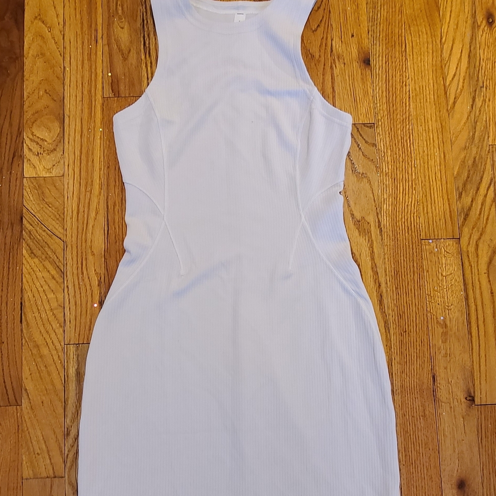 Lululemon (Size 2) - Picture 3 of 6